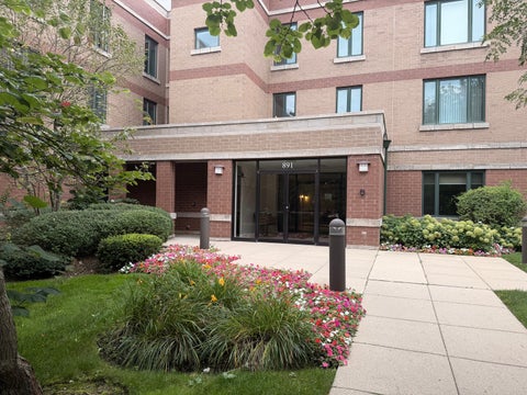 Photo of 891 Central Avenue #219, Highland Park, IL 60035 (MLS # 12747306)
