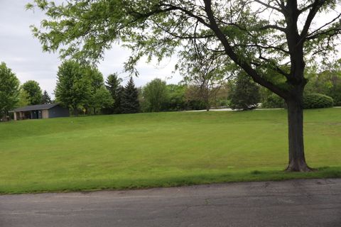 Tiny photo for 18610 Golfview Avenue, Homewood, IL 60430 (MLS # 12678480)