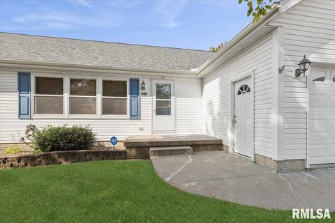 Tiny photo for 1500 11TH Street NW, Clinton, IA 52732 (MLS # QC4268108)