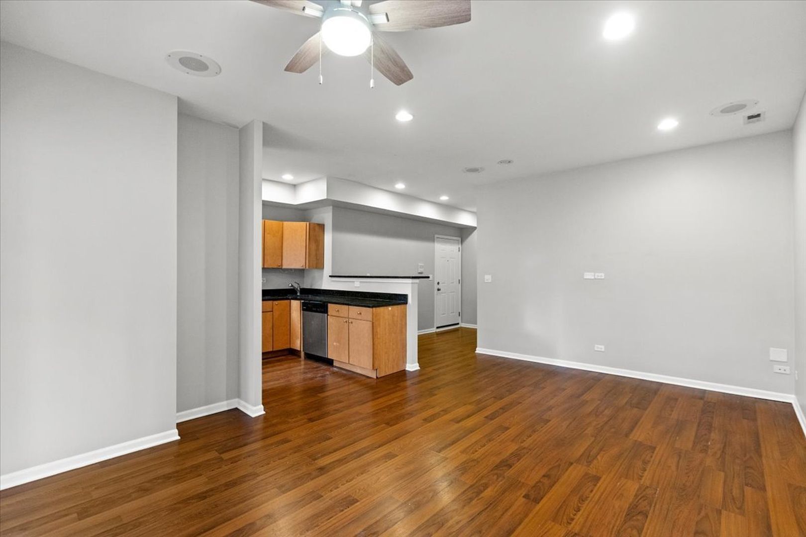 7717 N Marshfield Avenue 1