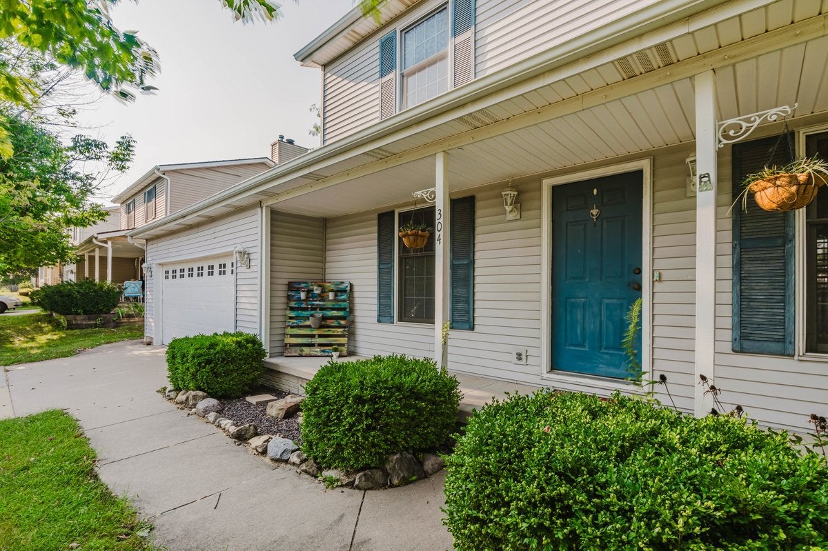304 Jenny Lind Drive