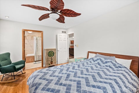 Tiny photo for 5804 Ridgewood Drive, Western Springs, IL 60558 (MLS # 12728843)