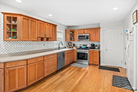Tiny photo for 5804 Ridgewood Drive, Western Springs, IL 60558 (MLS # 12728843)