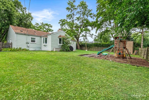 Tiny photo for 5804 Ridgewood Drive, Western Springs, IL 60558 (MLS # 12728843)