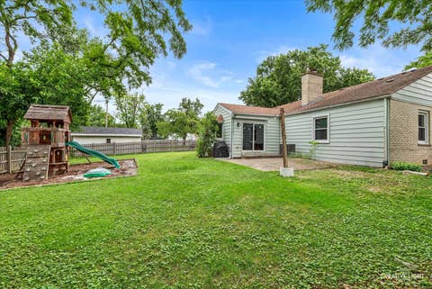 Tiny photo for 5804 Ridgewood Drive, Western Springs, IL 60558 (MLS # 12728843)