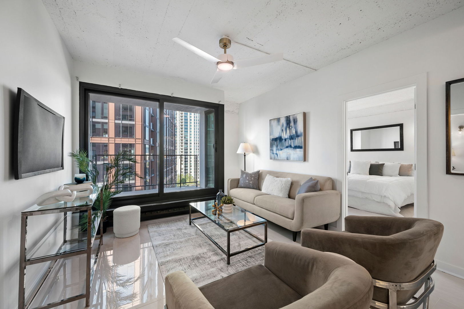 345 N Canal Street 1003