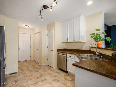 Tiny photo for 617 GRAND CANYON Circle, Crystal Lake, IL 60014 (MLS # 12758861)