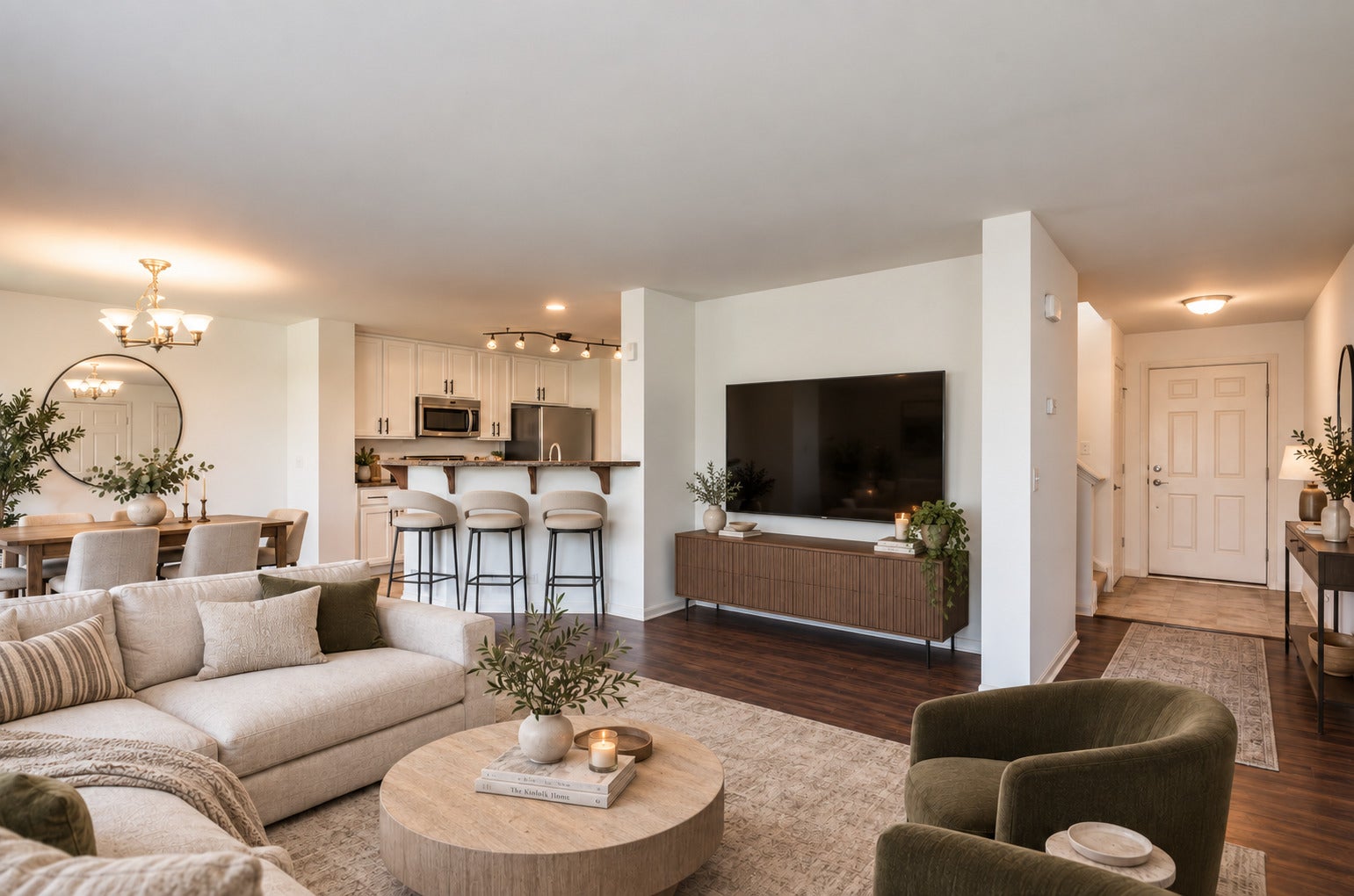617 GRAND CANYON Circle
