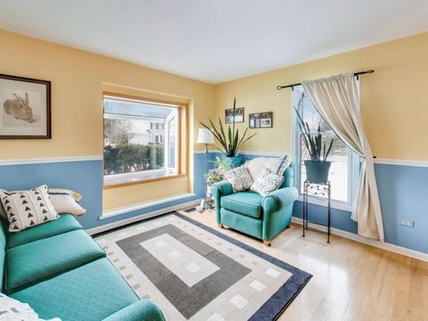 Tiny photo for 210 Foxmoor Road, Fox River Grove, IL 60021 (MLS # 12594489)