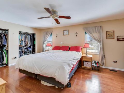 Tiny photo for 210 Foxmoor Road, Fox River Grove, IL 60021 (MLS # 12594489)