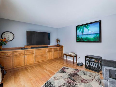 Tiny photo for 210 Foxmoor Road, Fox River Grove, IL 60021 (MLS # 12594489)