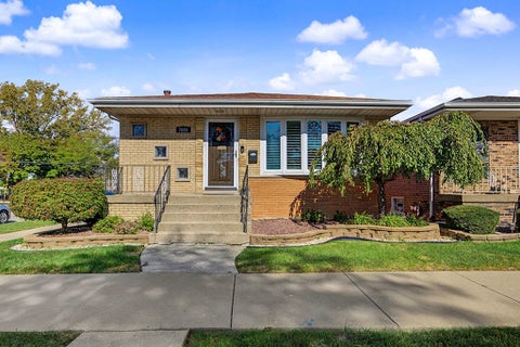 Tiny photo for 7058 W 63rd Place, Chicago, IL 60638 (MLS # 12790729)