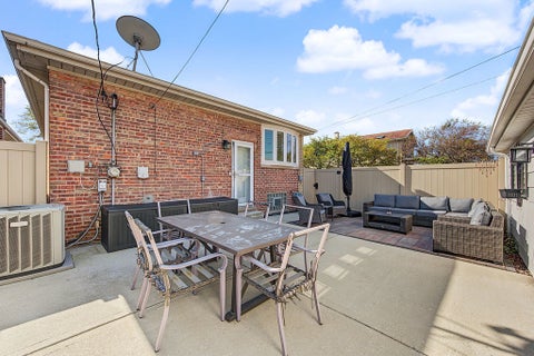 Tiny photo for 7058 W 63rd Place, Chicago, IL 60638 (MLS # 12790729)