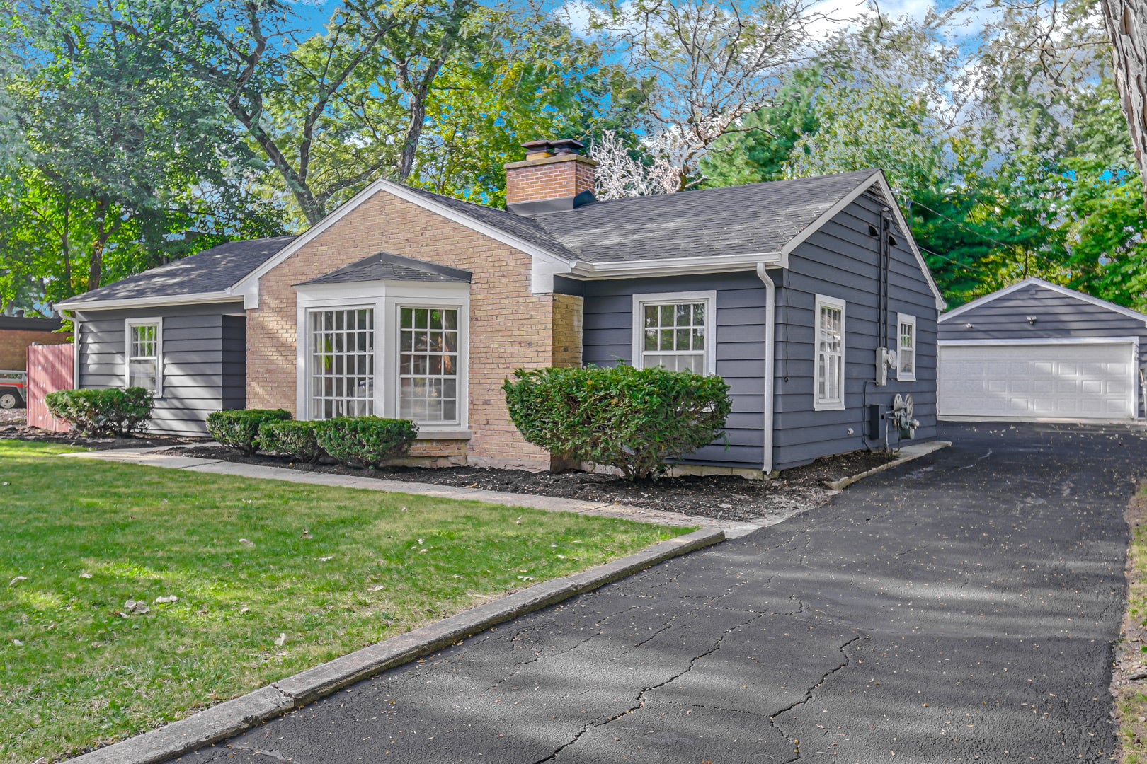 350 Oakwood Street