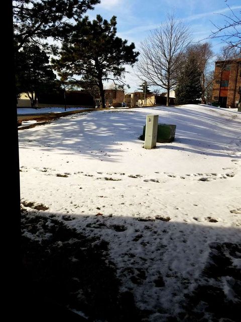 Tiny photo for 208 Dunteman Drive #101, Glendale Heights, IL 60139 (MLS # 12523464)