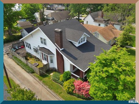 Tiny photo for 610 Metropolis Street, Metropolis, IL 62960 (MLS # EB459397)