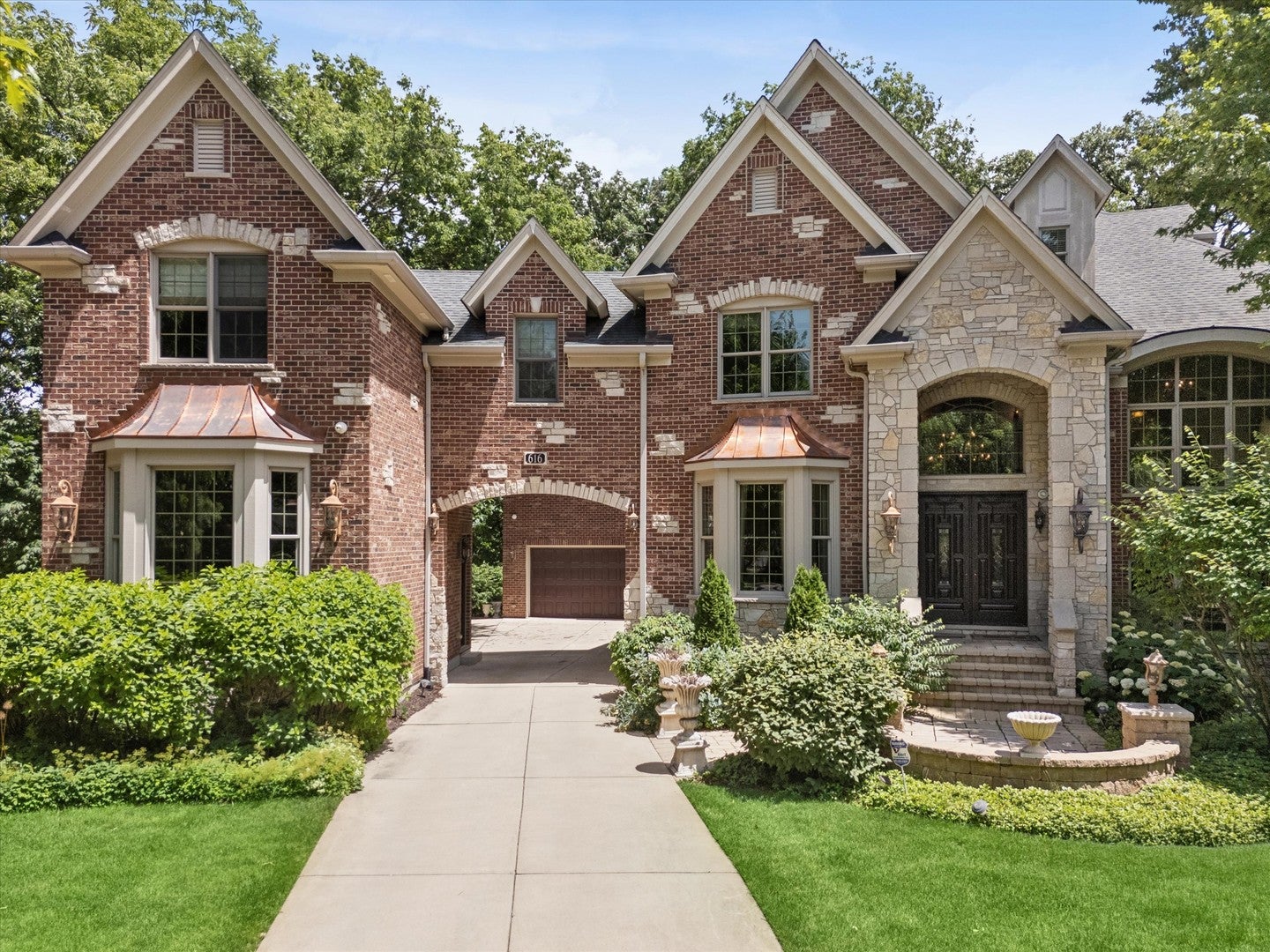 616 Driftwood Court