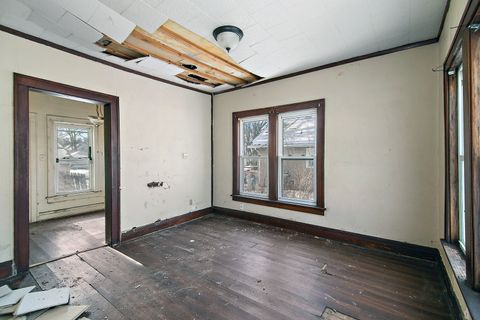 Tiny photo for 860 E Bourbonnais Street, Kankakee, IL 60901 (MLS # 12572889)