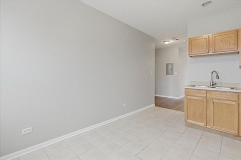 Tiny photo for 7039 W ROOSEVELT Road #2F, Berwyn, IL 60402 (MLS # 12589437)