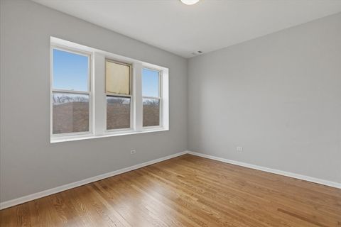 Tiny photo for 7039 W ROOSEVELT Road #2F, Berwyn, IL 60402 (MLS # 12589437)