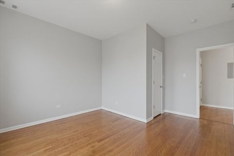 Tiny photo for 7039 W ROOSEVELT Road #2F, Berwyn, IL 60402 (MLS # 12589437)