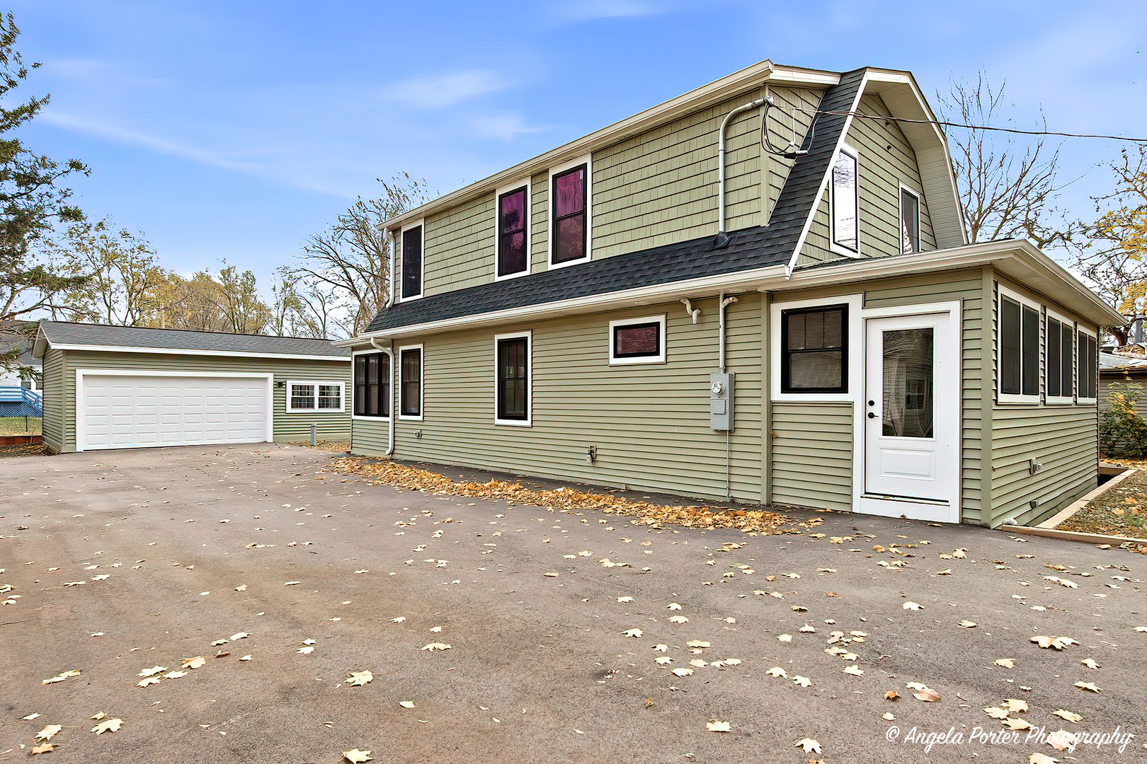 37925 N Lake Vista Terrace