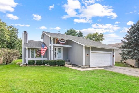 Photo of 1304 Reva Lane, Lake Holiday, IL 60548 (MLS # 12768846)