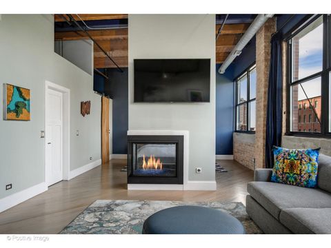 Tiny photo for 1601 S INDIANA Avenue #503, Chicago, IL 60616 (MLS # 12479267)