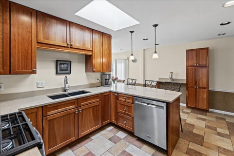 Tiny photo for 219 Lynbrook Drive, Bloomingdale, IL 60108 (MLS # 12792289)