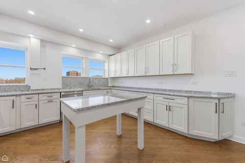 Tiny photo for 5715 S Kenwood Avenue #6N, Chicago, IL 60637 (MLS # 12597190)