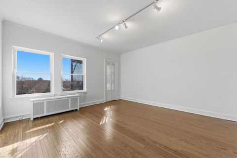 Tiny photo for 5715 S Kenwood Avenue #6N, Chicago, IL 60637 (MLS # 12597190)