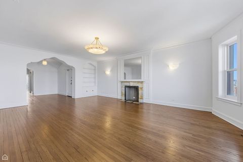 Tiny photo for 5715 S Kenwood Avenue #6N, Chicago, IL 60637 (MLS # 12597190)