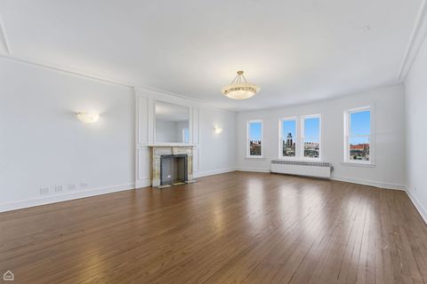 Tiny photo for 5715 S Kenwood Avenue #6N, Chicago, IL 60637 (MLS # 12597190)