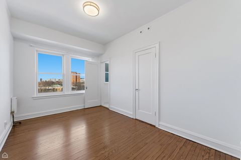 Tiny photo for 5715 S Kenwood Avenue #6N, Chicago, IL 60637 (MLS # 12597190)