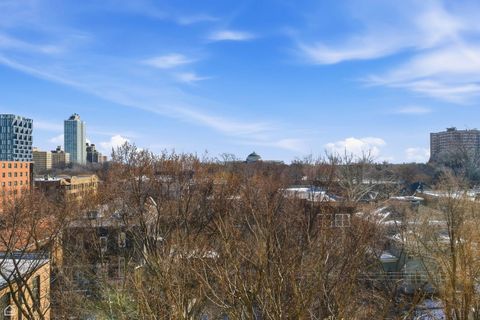 Tiny photo for 5715 S Kenwood Avenue #6N, Chicago, IL 60637 (MLS # 12597190)