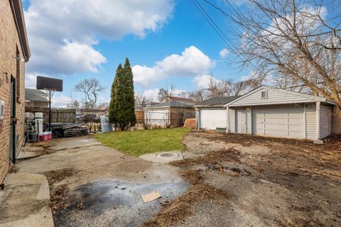 Tiny photo for 1908 S 23rd Avenue, Maywood, IL 60153 (MLS # 12543389)