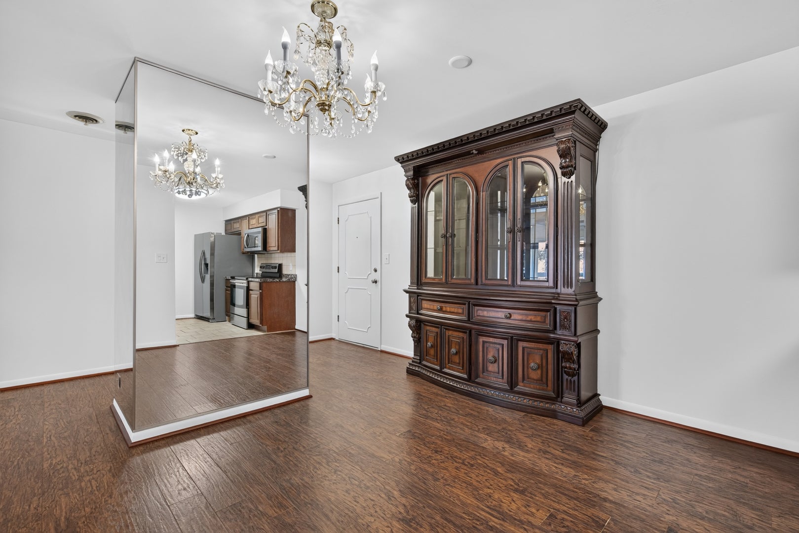 450 W Downer Place 3D