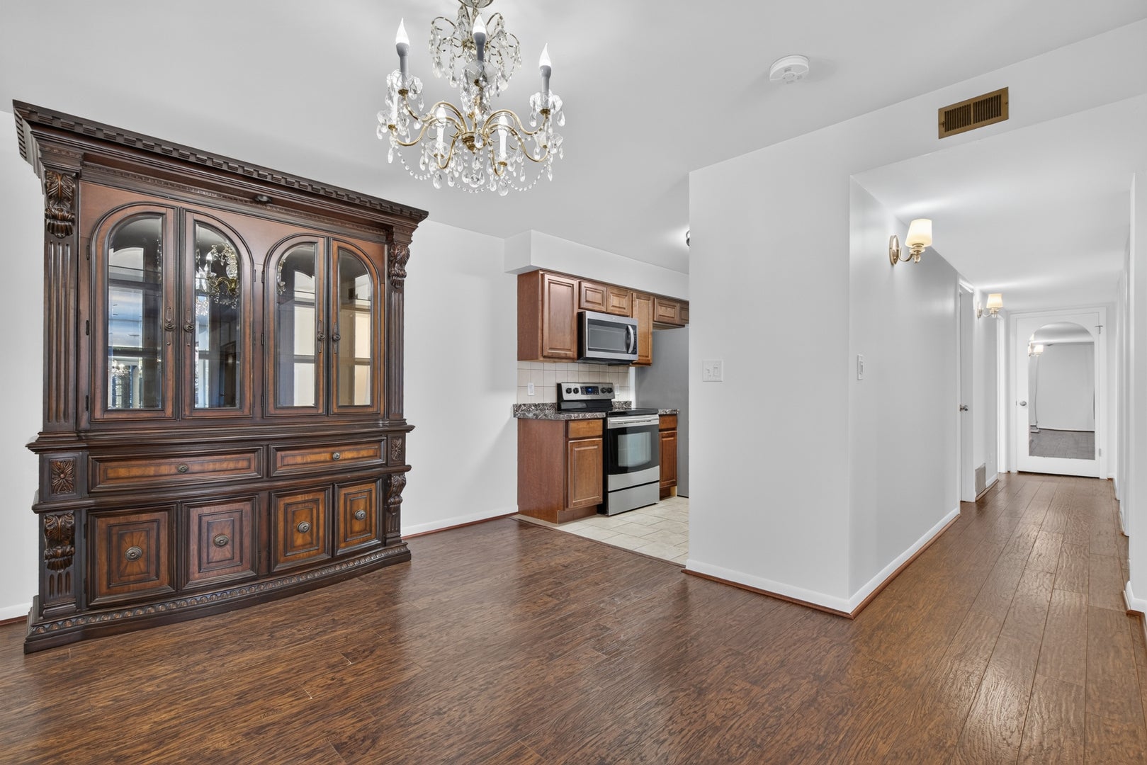 450 W Downer Place 3D