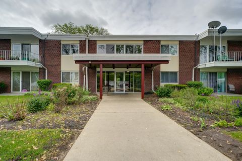127 N Wolf Road 63A Wheeling IL 60090