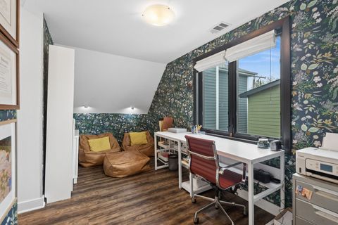 Tiny photo for 2250 W Berwyn Avenue, Chicago, IL 60625 (MLS # 12632051)