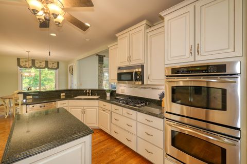 Tiny photo for 771 Fox Run Drive, Geneva, IL 60134 (MLS # 12464352)