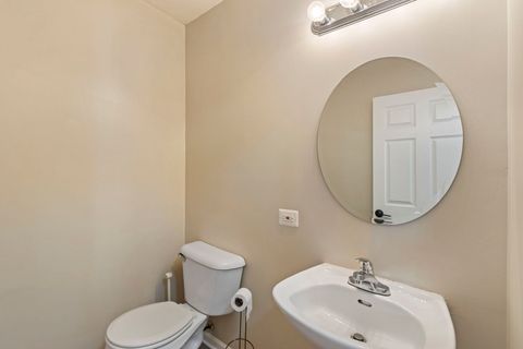 Tiny photo for 6516 S Yale Avenue, Chicago, IL 60621 (MLS # 12484844)