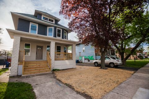 Photo of 807 N 5th Avenue, Maywood, IL 60153 (MLS # 12629451)