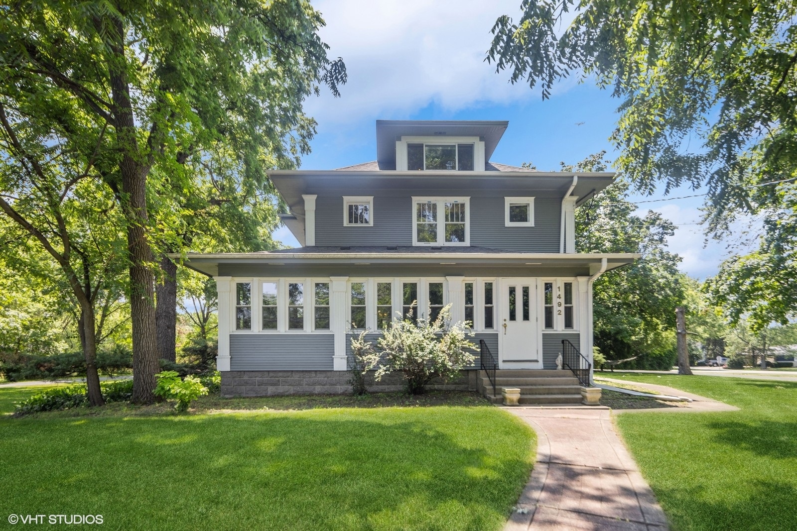 1492 W Irving Park Road