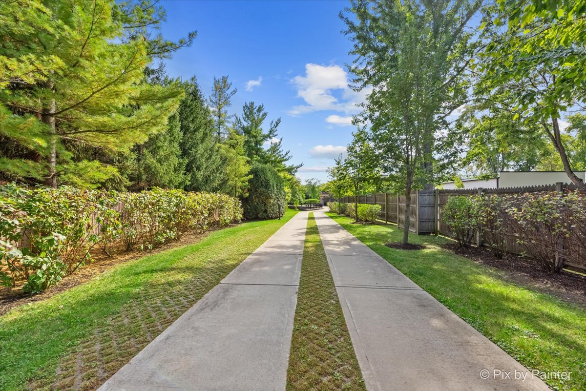 27 W Onwentsia Road
