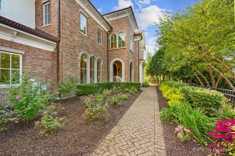 Tiny photo for 27 W Onwentsia Road, Lake Forest, IL 60045 (MLS # 12487734)