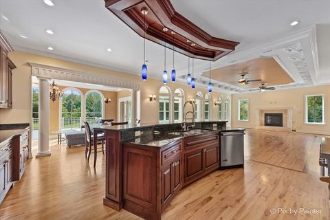 Tiny photo for 27 W Onwentsia Road, Lake Forest, IL 60045 (MLS # 12487734)
