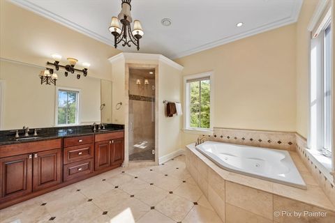 Tiny photo for 27 W Onwentsia Road, Lake Forest, IL 60045 (MLS # 12487734)