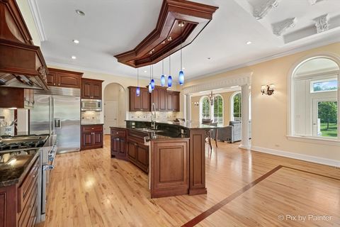 Tiny photo for 27 W Onwentsia Road, Lake Forest, IL 60045 (MLS # 12487734)