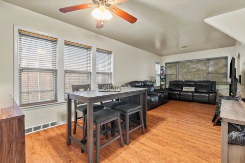Tiny photo for 4820 W Haddon Avenue, Chicago, IL 60651 (MLS # 12600591)